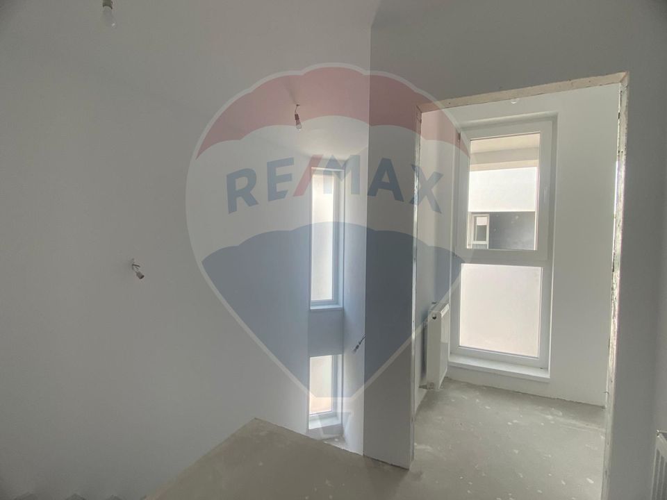 DE VANZARE Casă / Vilă cu 5 camere Popesti - Leordeni