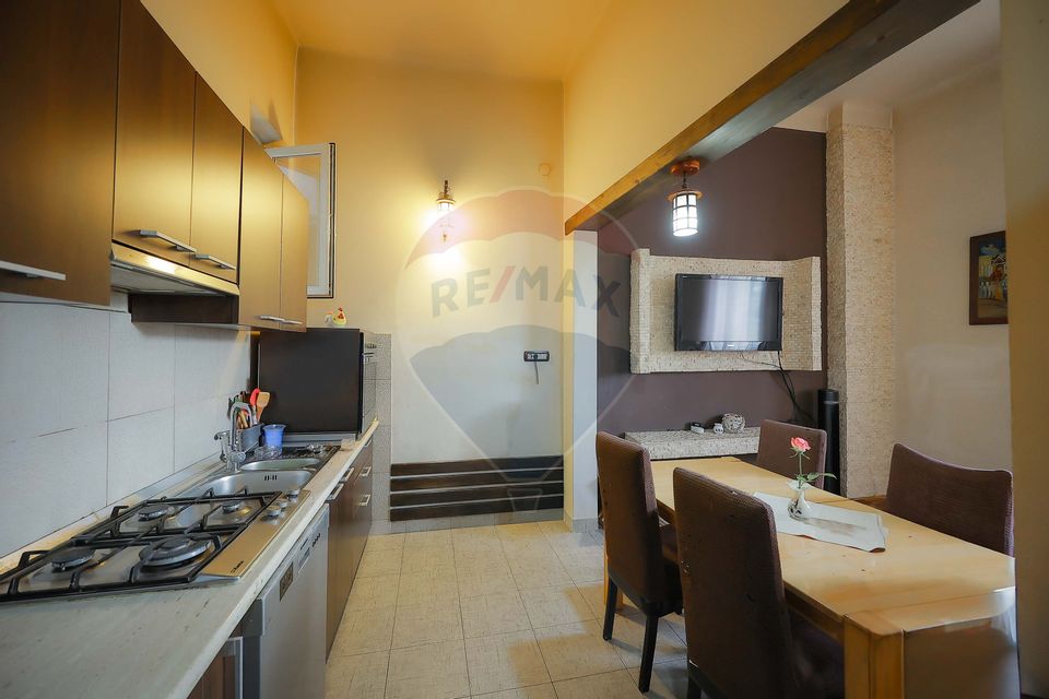 4 room House / Villa for sale, Ultracentral area