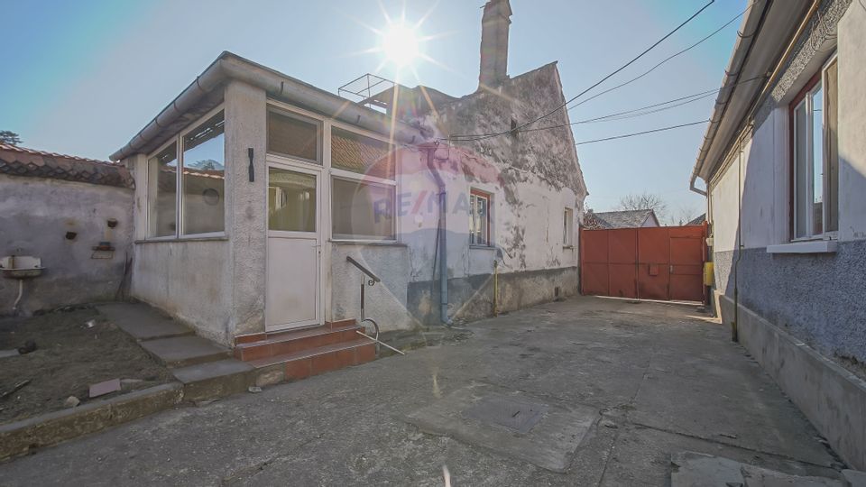 5 room House / Villa for sale