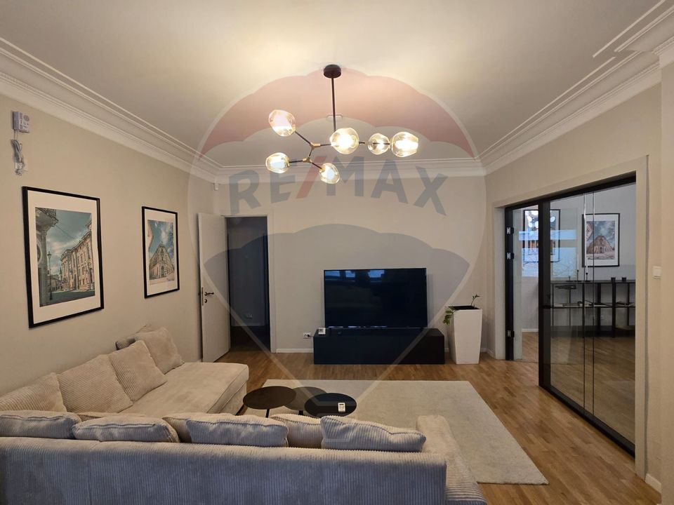 DE INCHIRIAT Apartament 5 camere în vila zona Kiseleff