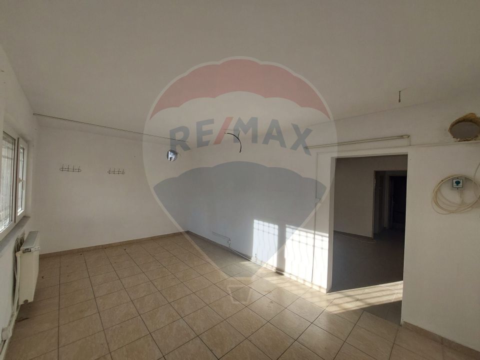 74.13sq.m Commercial Space for rent, Central area