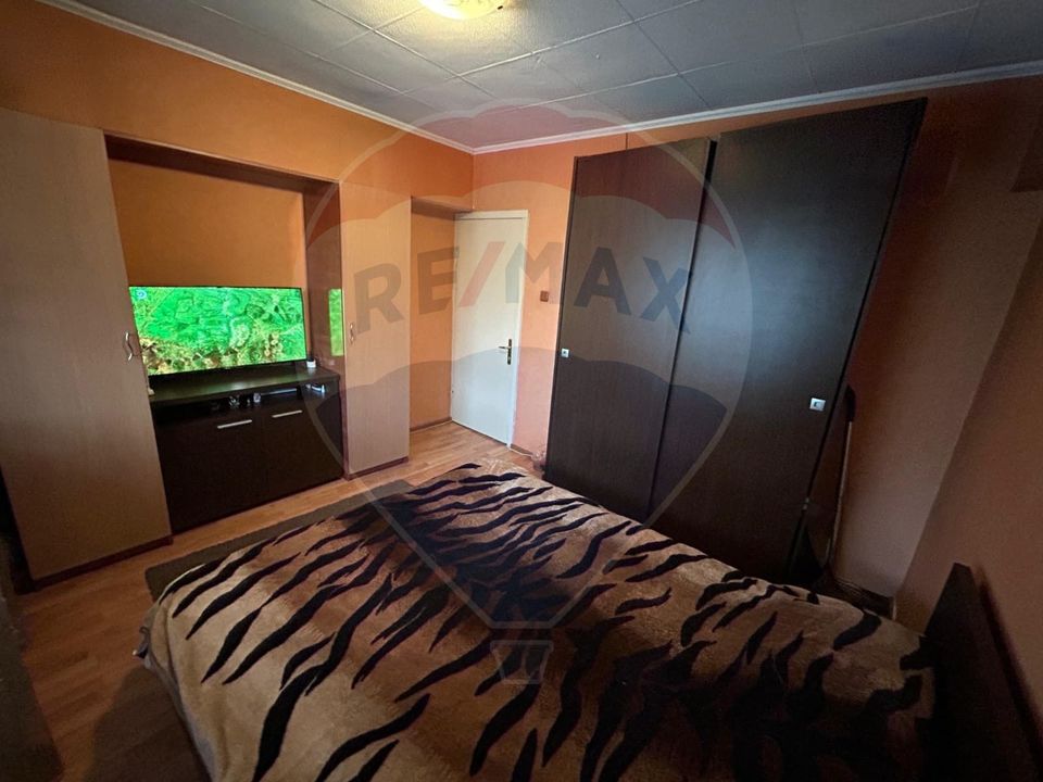 Apartament etaj 1/4 Craiovita Noua