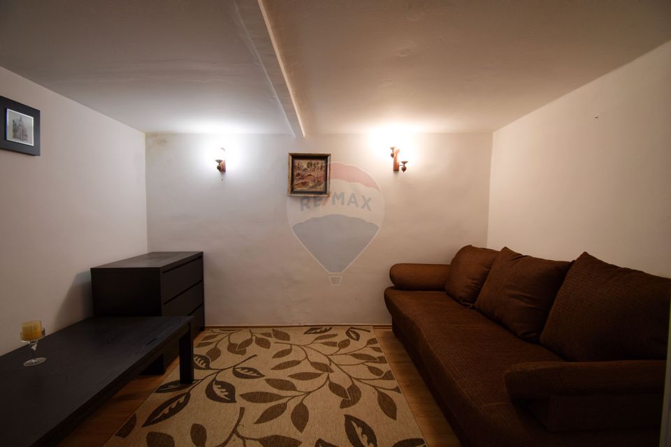 Apartament ultracentral cu 2 camere de inchiriat