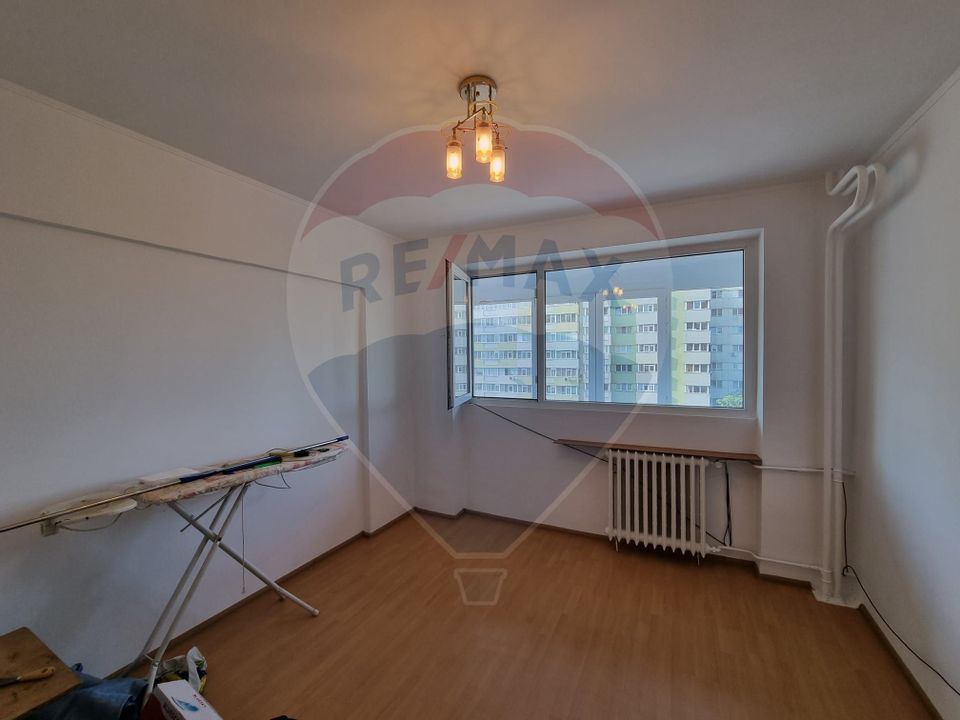 Apartament cu 3 camere de vânzare în zona Pantelimon