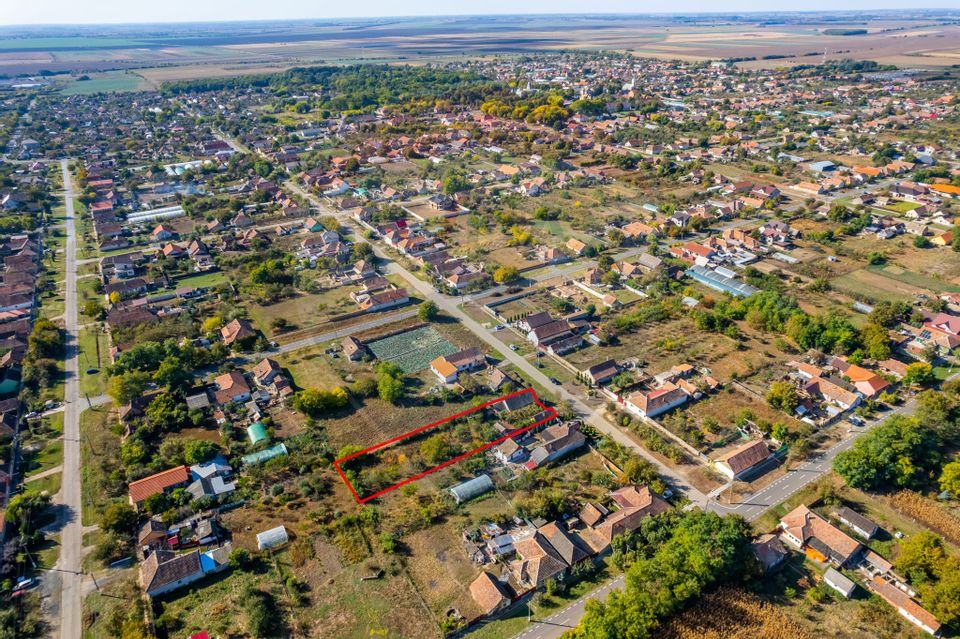 Casă Macea 4 camere,  mobilata , teren 1440 mp,  utilitati.