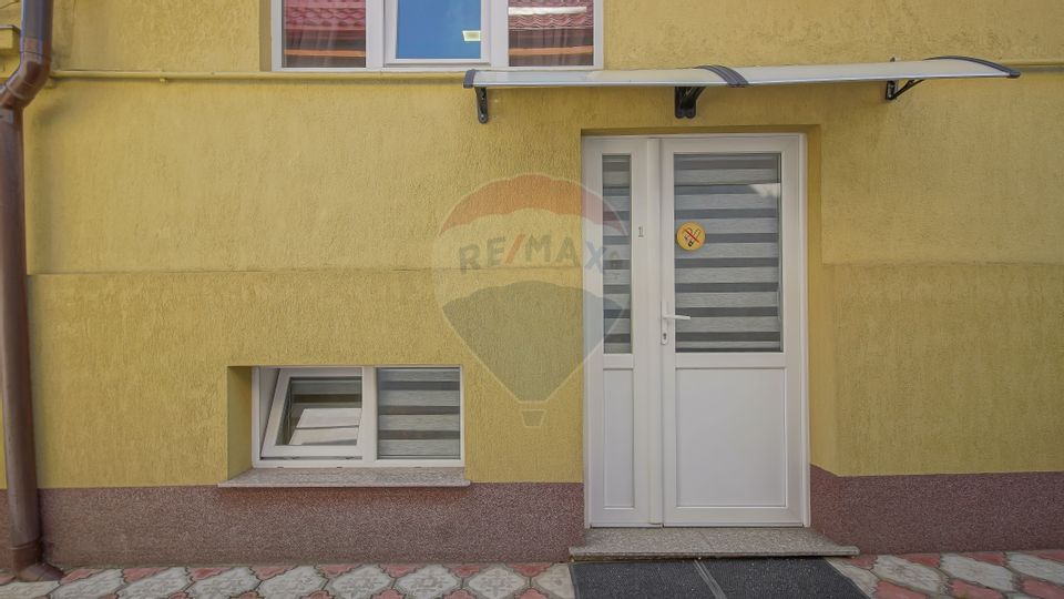 8 room House / Villa for sale, Aurel Vlaicu area