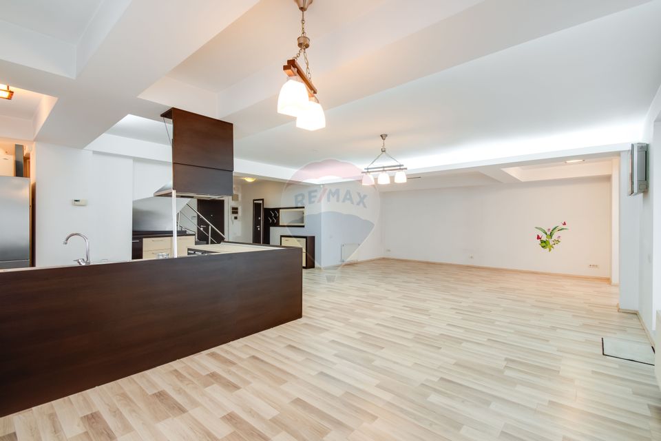 Apartament cu 3 camere zona Jiului , tip duplex- Piata Presei