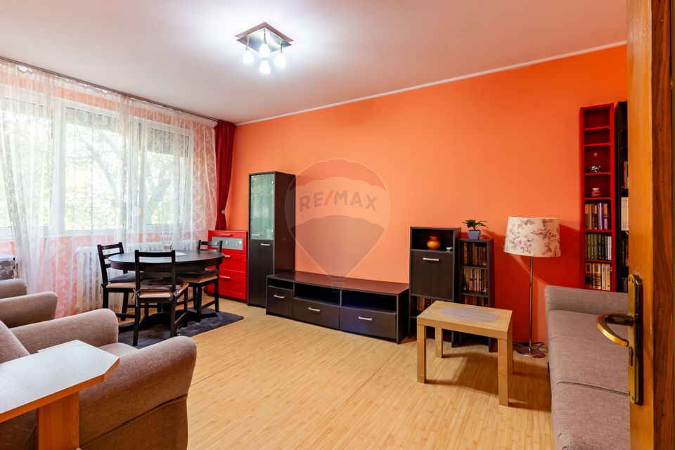 3-room apartment for sale in the area of 1 Decembrie 1918 / Titan