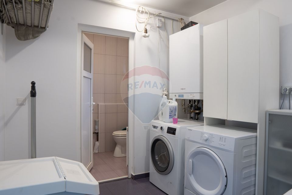 DE VANZARE Reședință Premium cu Piscină și Teren Generos – Chiajna