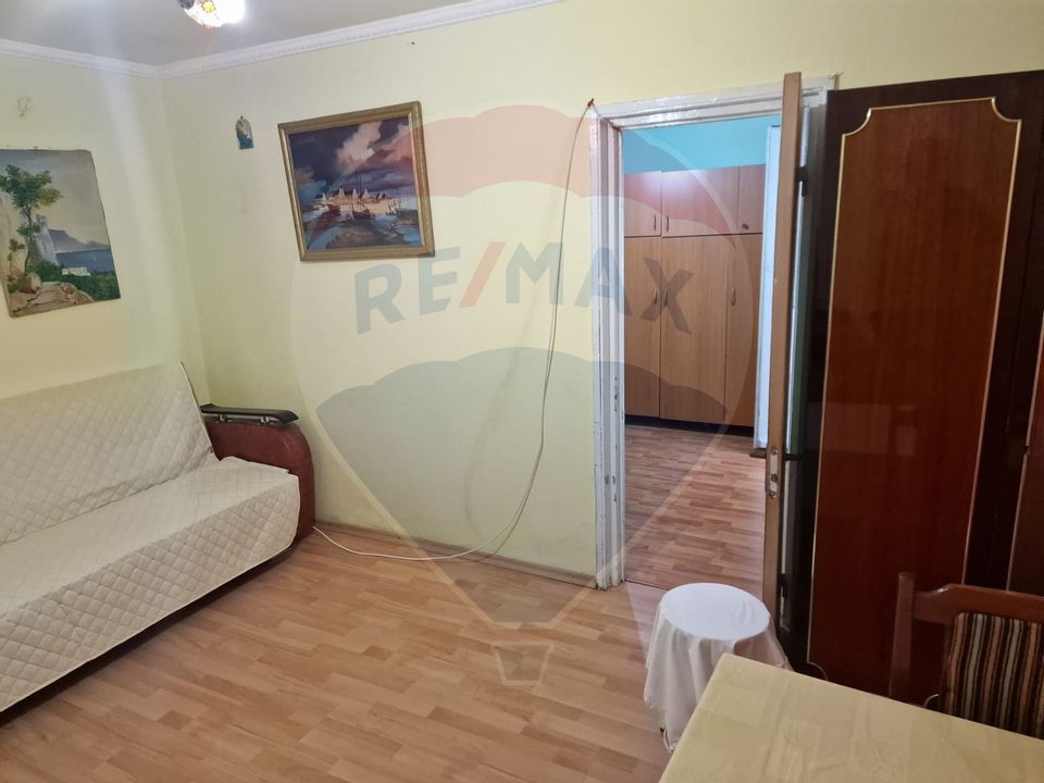 Apartament cu 2 camere de vânzare în zona Mioritei