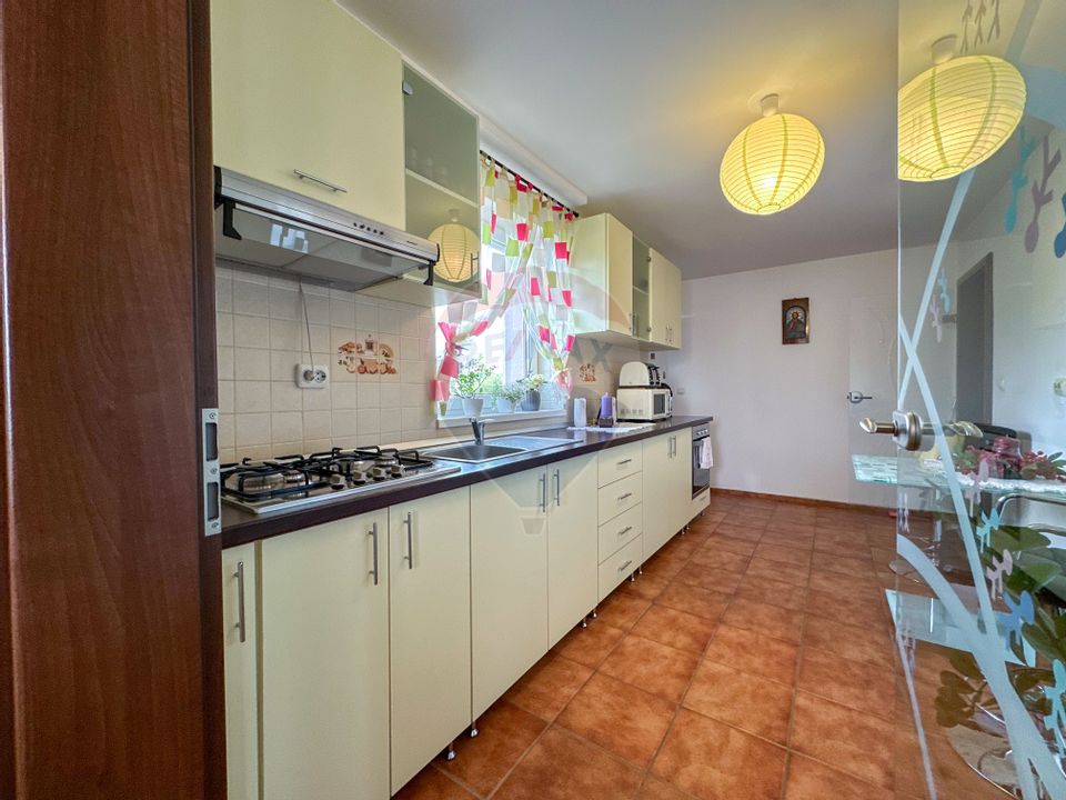 Vila de vanzare pe Str.Strugurilor/Terezian