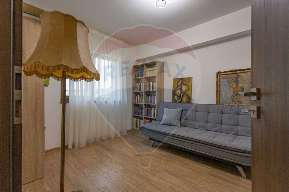 4 room House / Villa for sale