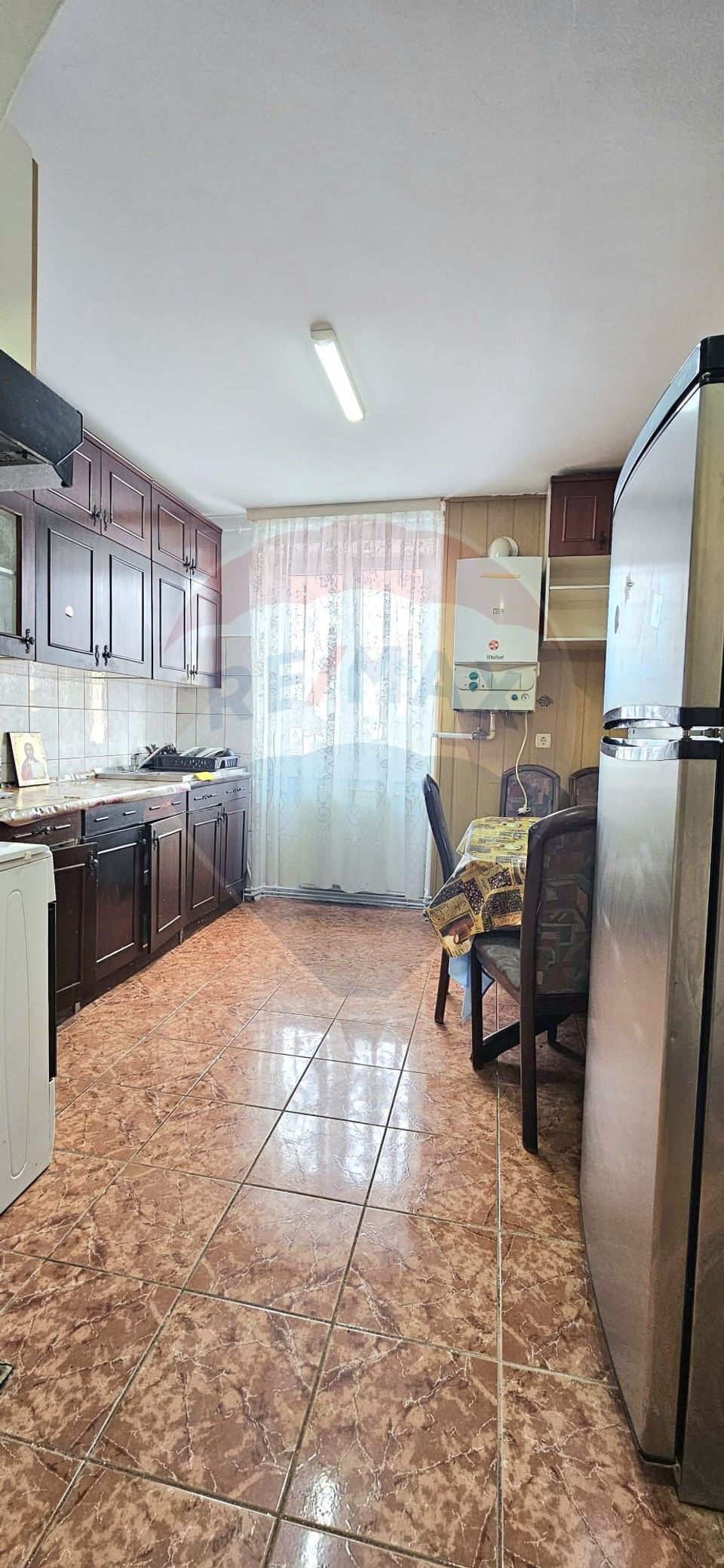 Apartament cu 3 camere de închiriat în zona Mihai Viteazul