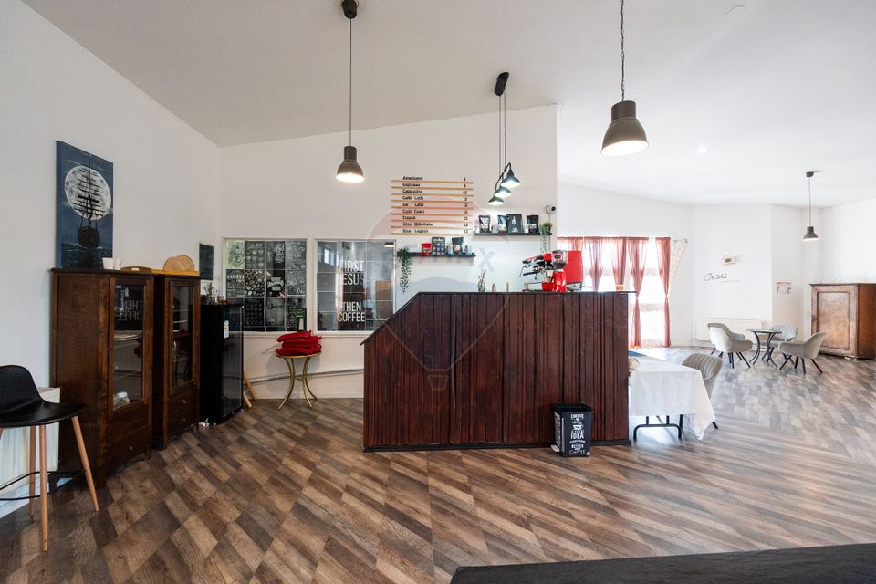 350sq.m Commercial Space for rent, Gavana area