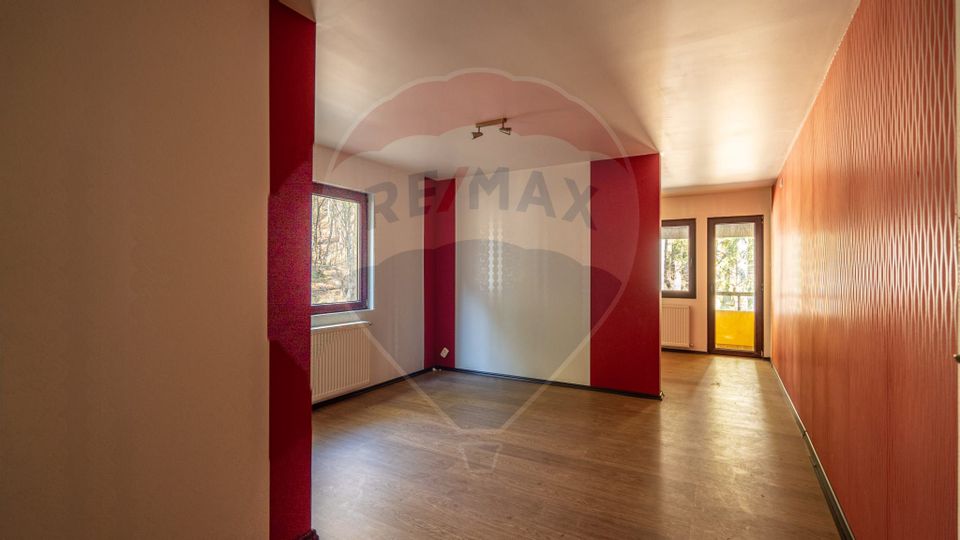 VILA! Investitie - pretabil pensiune SINAIA- zona apreciata turistic!