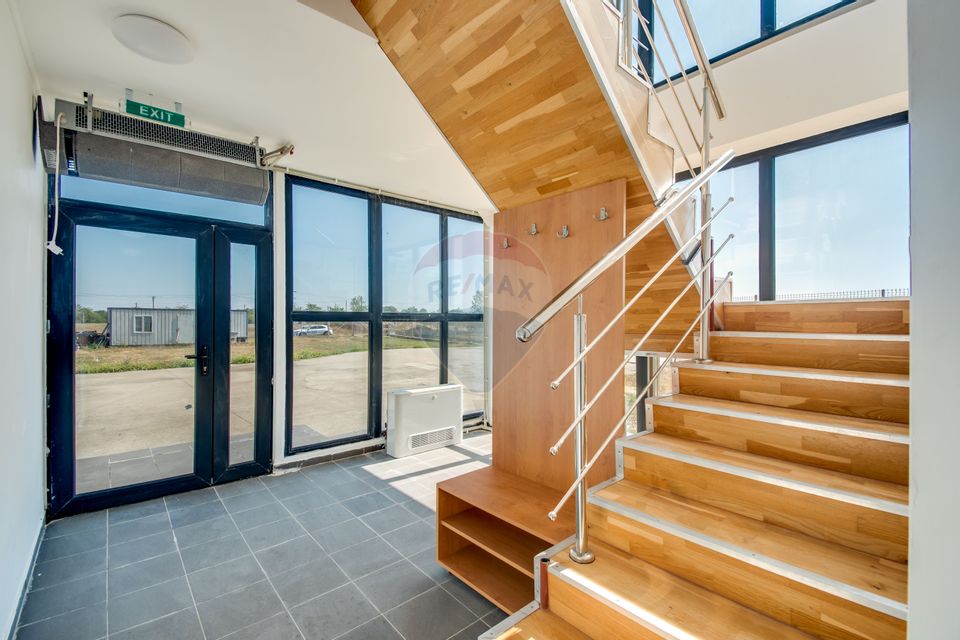 Hala de vanzare, 600 mp constructie, 7000 mp teren, Racari Dambovita