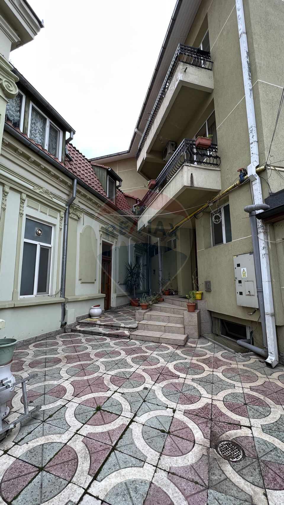 700sq.m Proprietate specială for sale, Ultracentral area