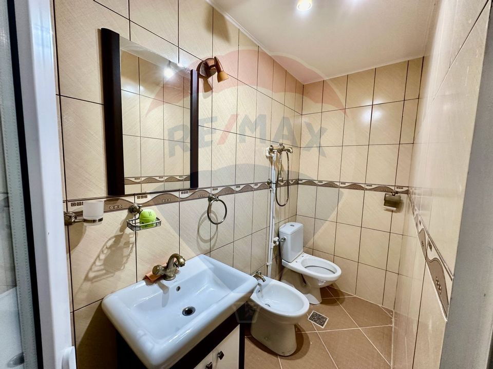 100sq.m Commercial Space, Obor area