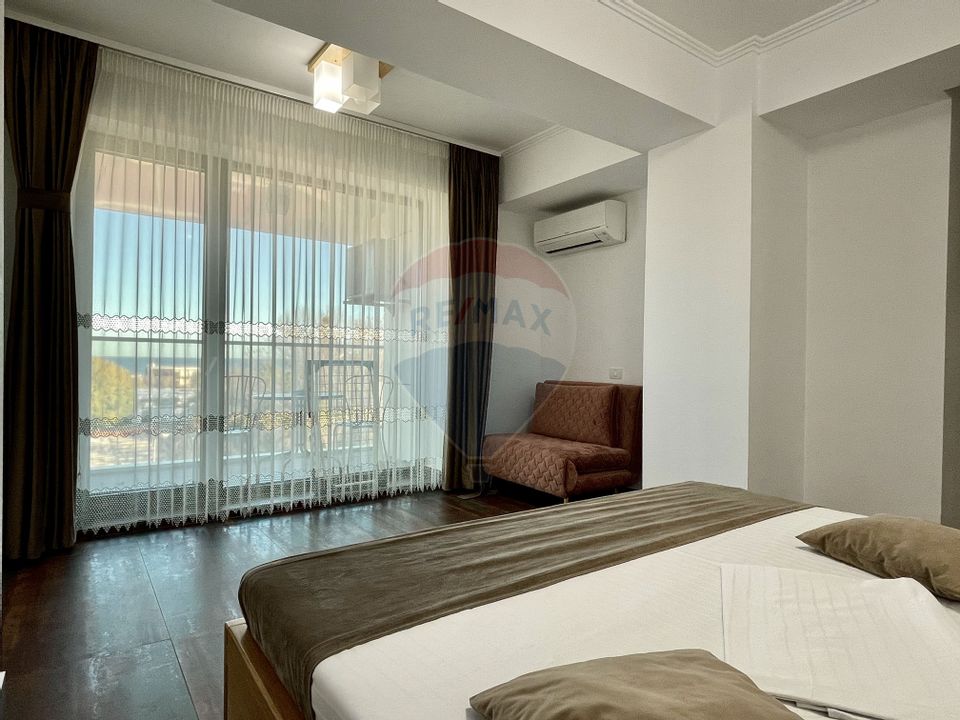 Studio de lux cu vedere la lac și la mare – curățenie inclusa