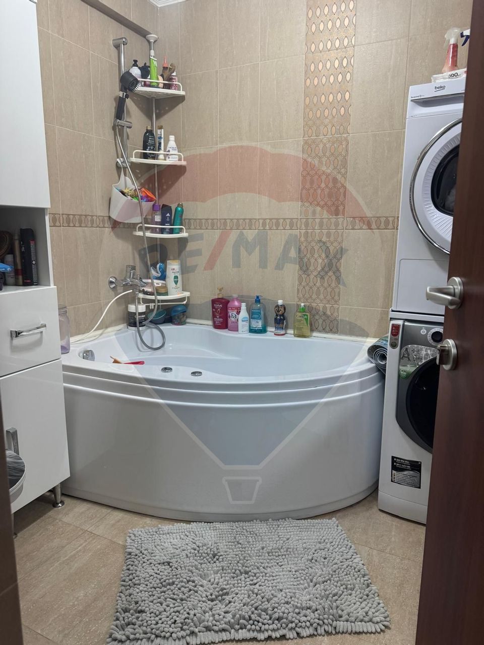 Apartament 3 camere + boxă pe etaj, Mall Promenada