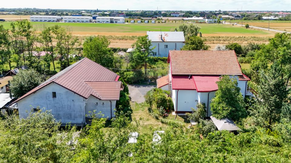 Casa+Laborator+ Teren 12.700 mp + casa de vacanta - Bolintin Vale