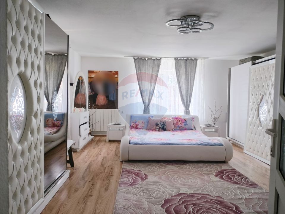 6 room House / Villa for sale