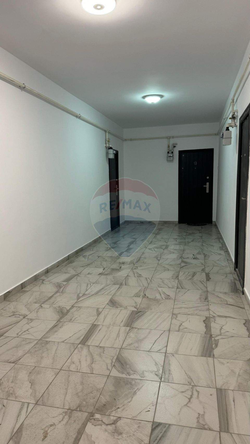 Apartament nou 3 camere de închiriat Nemobilat/Mobilat