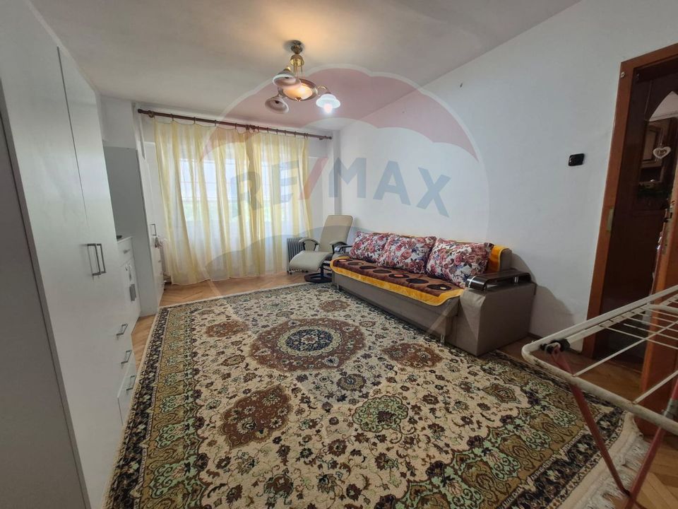 3 room Apartment for rent, Aurel Vlaicu area