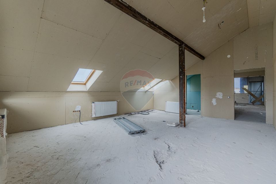 Cladire de 902 mp utili de vânzare, zona Grivitei - DN 13, COMISION 0