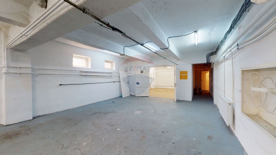 Spațiu comercial demisol Bucurestii Noi/ Metrou Straulesti