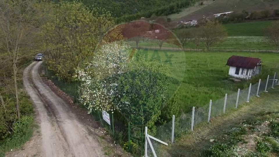 Land 3,826sqm Moldovenesti / Strada Fara Nume