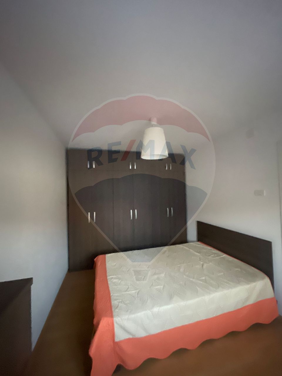 Apartament 2 camere în zona Decebal -Piața Muncii