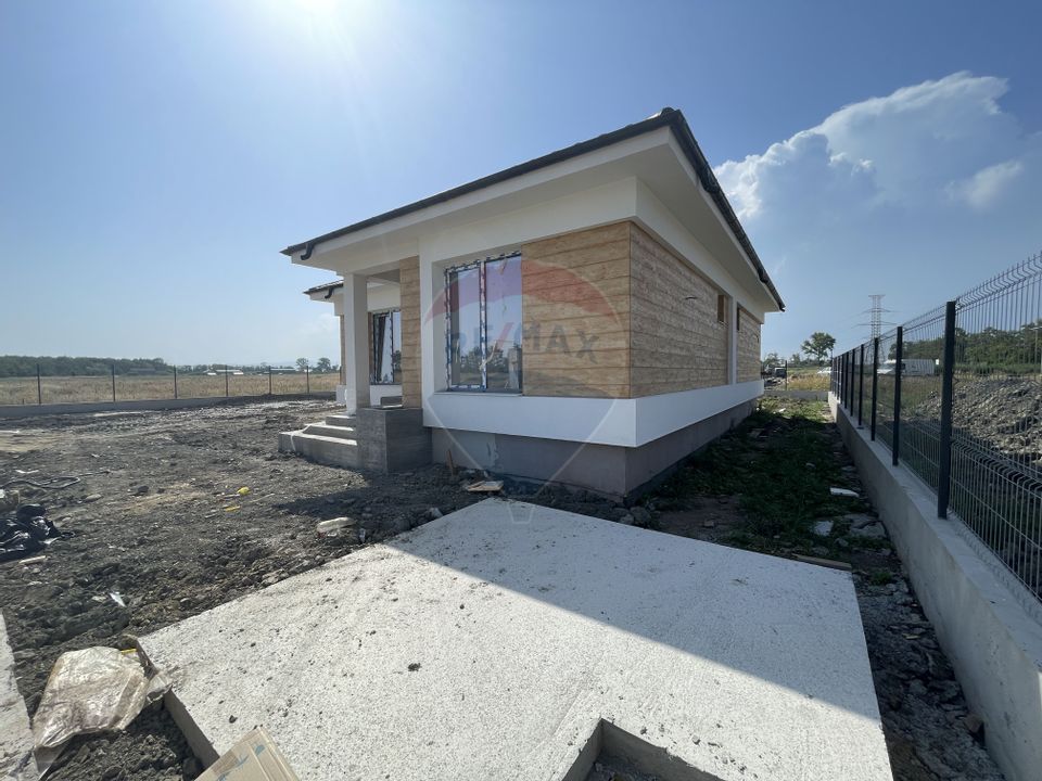 4 room House / Villa for sale