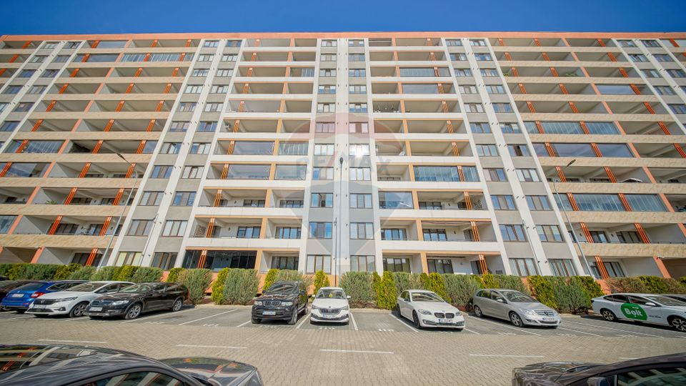 3 room Apartment for sale, Tractorul area