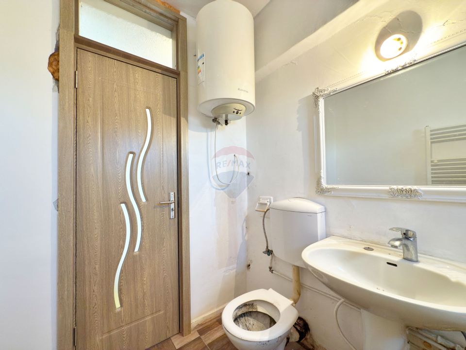 Apartament cu 4 camere de vânzare în zona Aurel Vlaicu