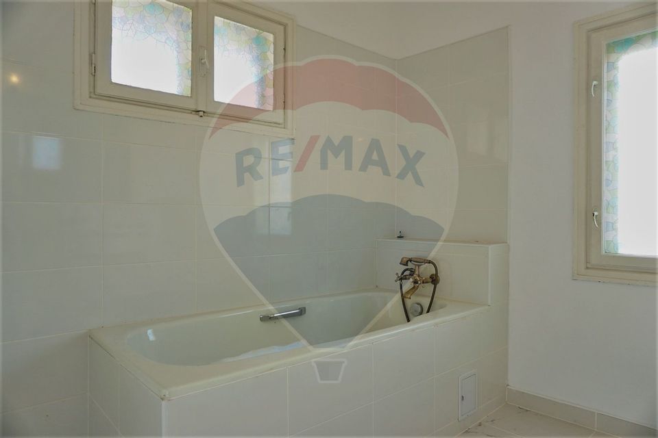 7 room House / Villa for sale, Bucurestii Noi area