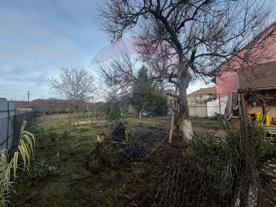 Casă  4 camere 1080 mp teren zona Gradiste