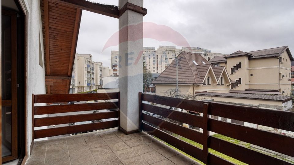 9 room House / Villa for rent, Centrul Civic area