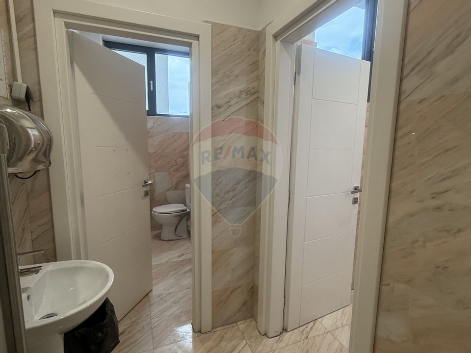 303sq.m Office Space for rent, Central area