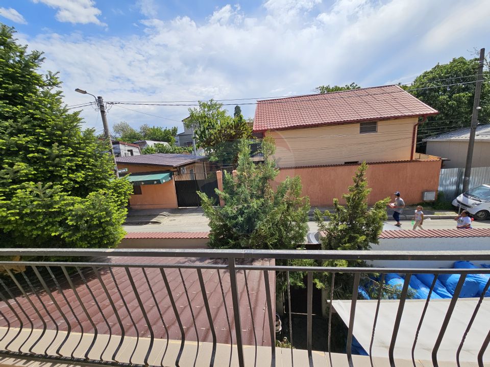 5 room House / Villa for sale, Petricani area
