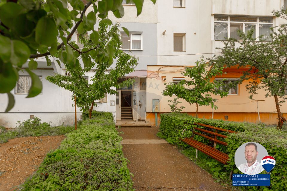 Apartament cu 2 camere de vânzare în zona Mioritei
