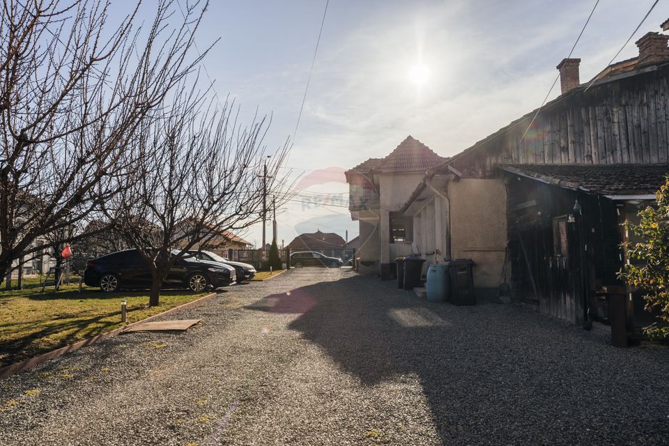 8 room House / Villa for sale, Sud-Est area