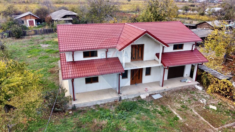 6 room House / Villa for sale
