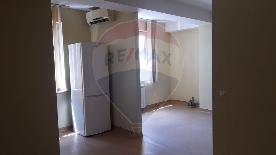 4-room apartment for rent in Dorobanti area