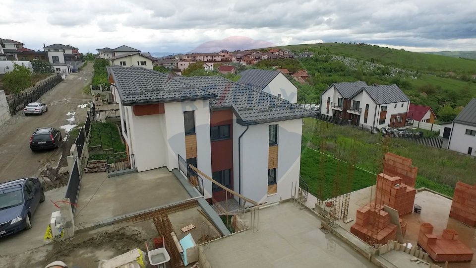 Casa individuala, arhitectura moderna, compartimentare superba, com 0