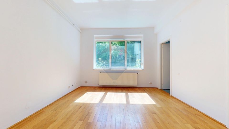 150sq.m Office Space for rent, Centrul Istoric area