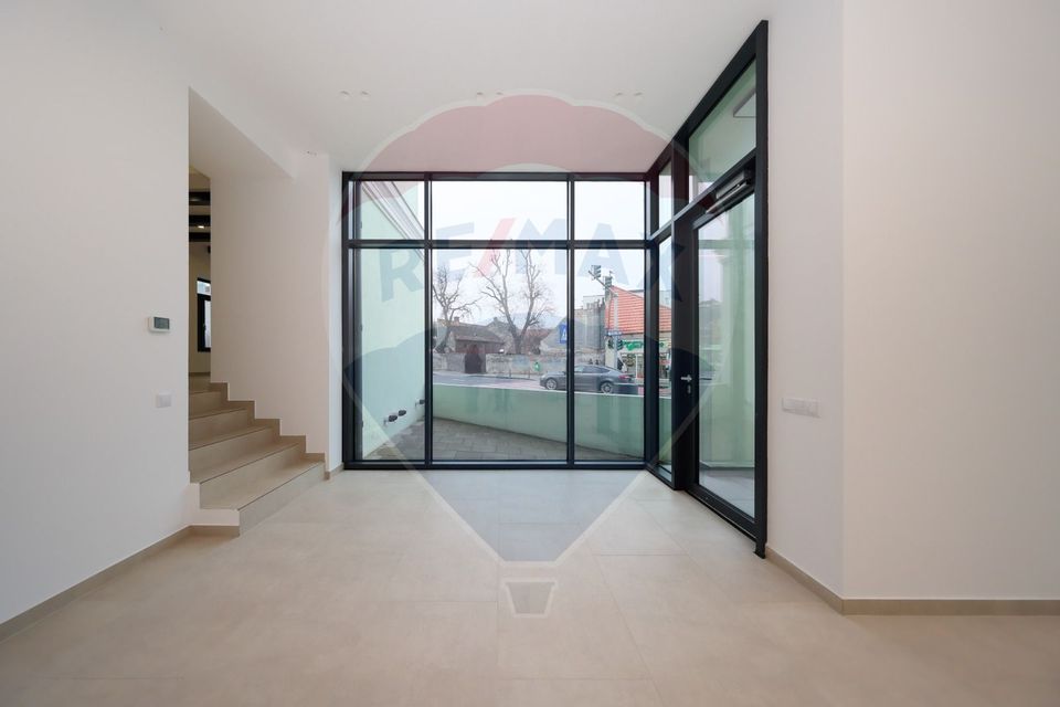 Constructie comerciala P+2 funcțiuni mixte  - str. Iuliu Maniu