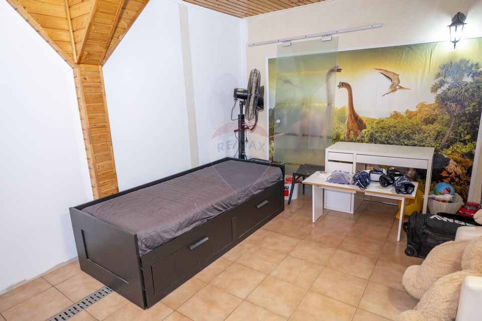 5 room House / Villa for sale