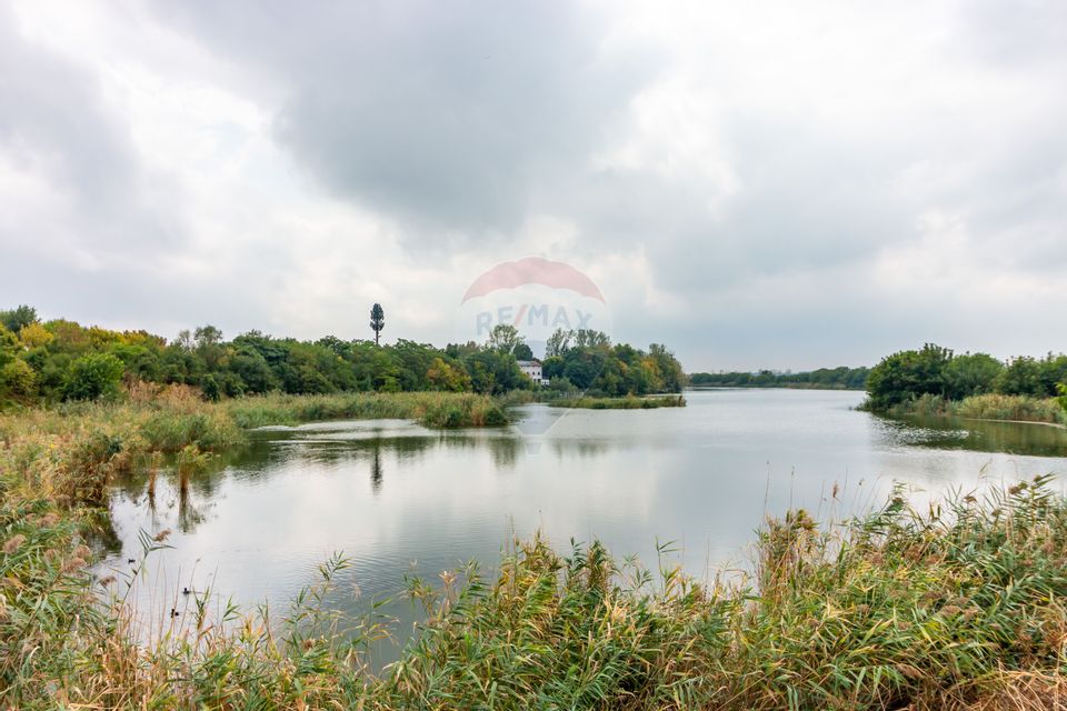 House / Villa in Buftea, all utilities, near the lake, bus, shops