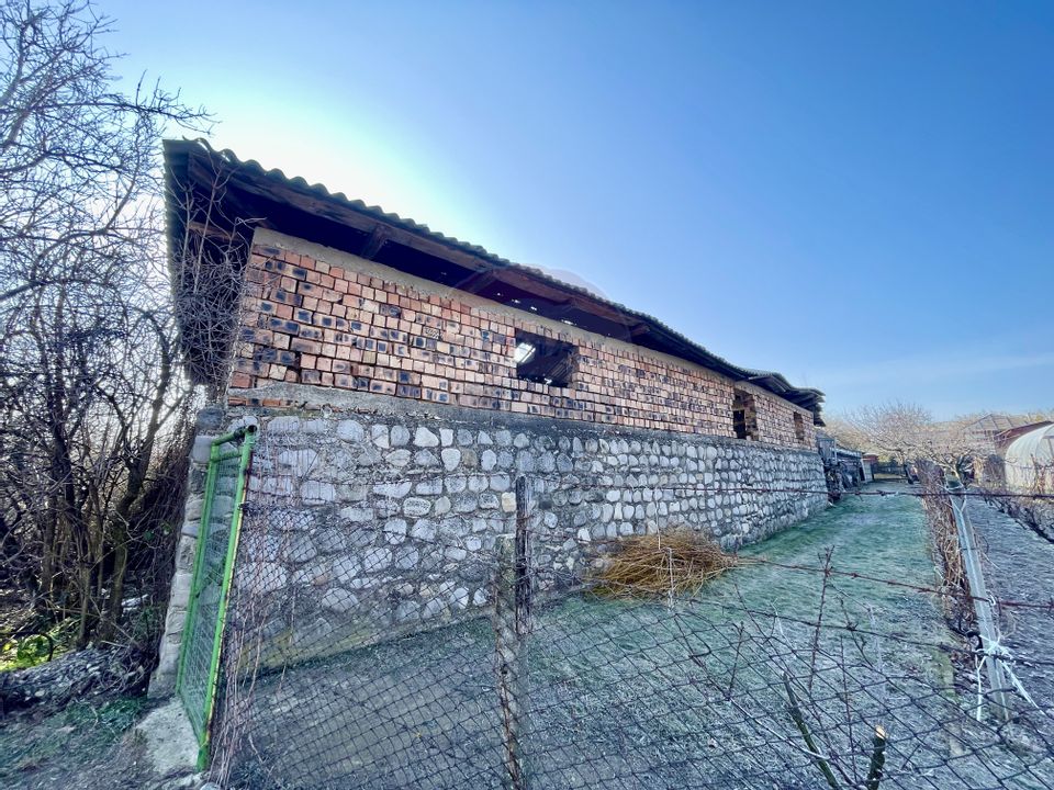 600sq.m Industrial Space for sale